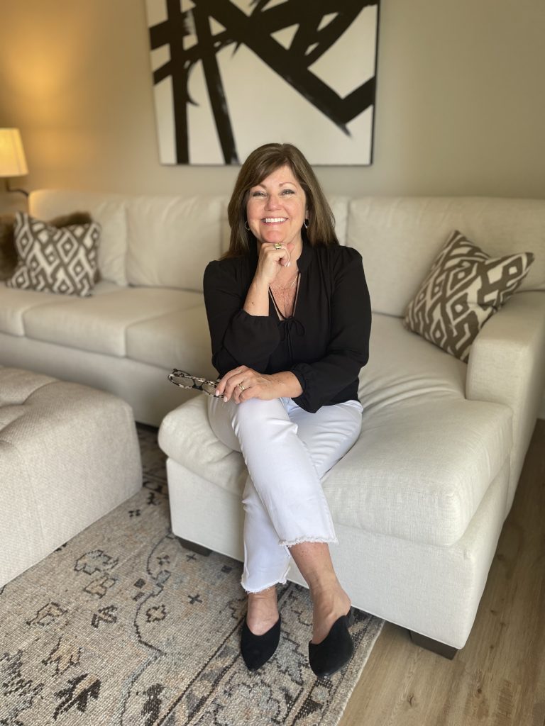 Pam Kolar, Interior Designer