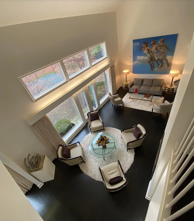 Modern Lakefront Living Room